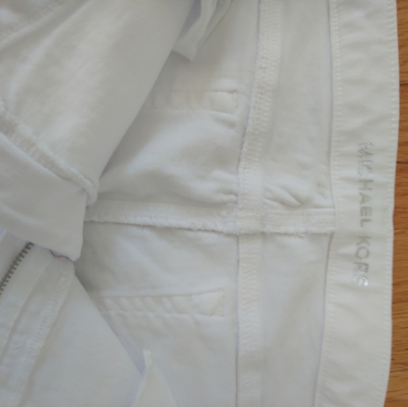 EUC Michael Kors Cropped / Capri Length White Jeans Size 14 - Picture 5 of 11